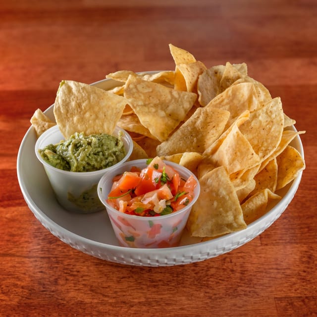 Chips With Guac.